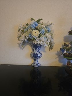 Ceramic Wall  Vase With Artificial Flowers