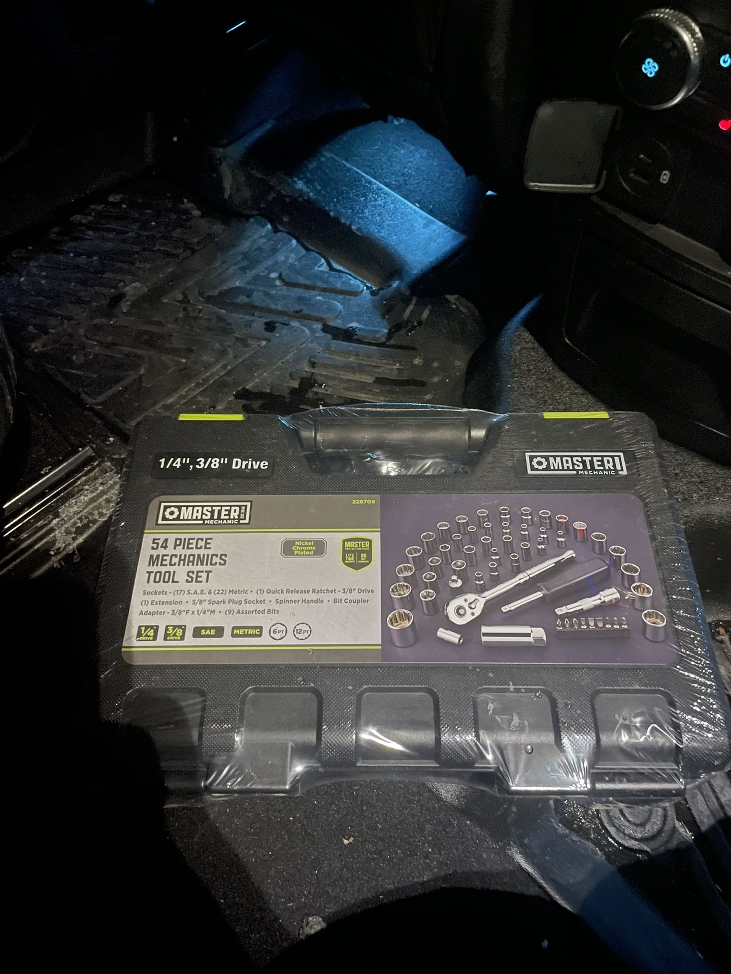 54 Piece Tool Set