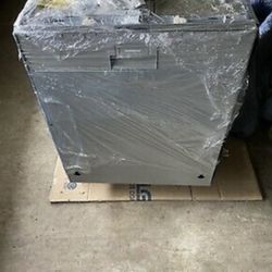 New Gaggenau / Bosch Benchmark 24" Panel Ready 40 DB Dishwasher Model DF281760