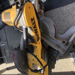 Dewalt 12inch Wood Cutters