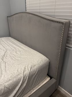 Faux Suede Studded Queen Frame /optional Matt’Box