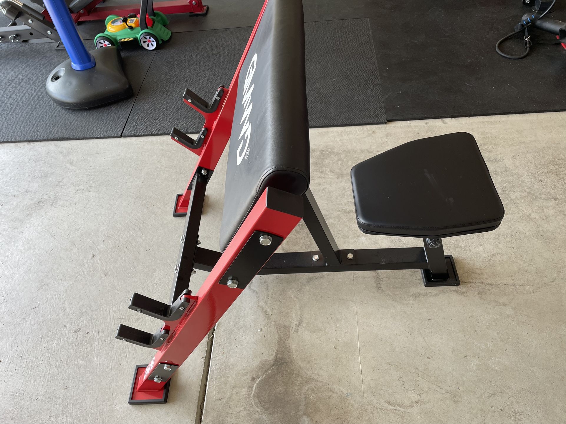 GMWD - Preacher Curl Station