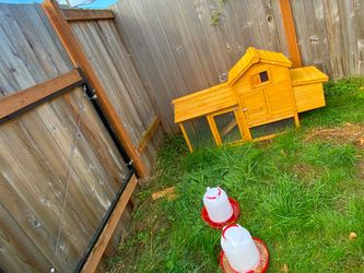 Wooden Chicken Coop with Wire Run