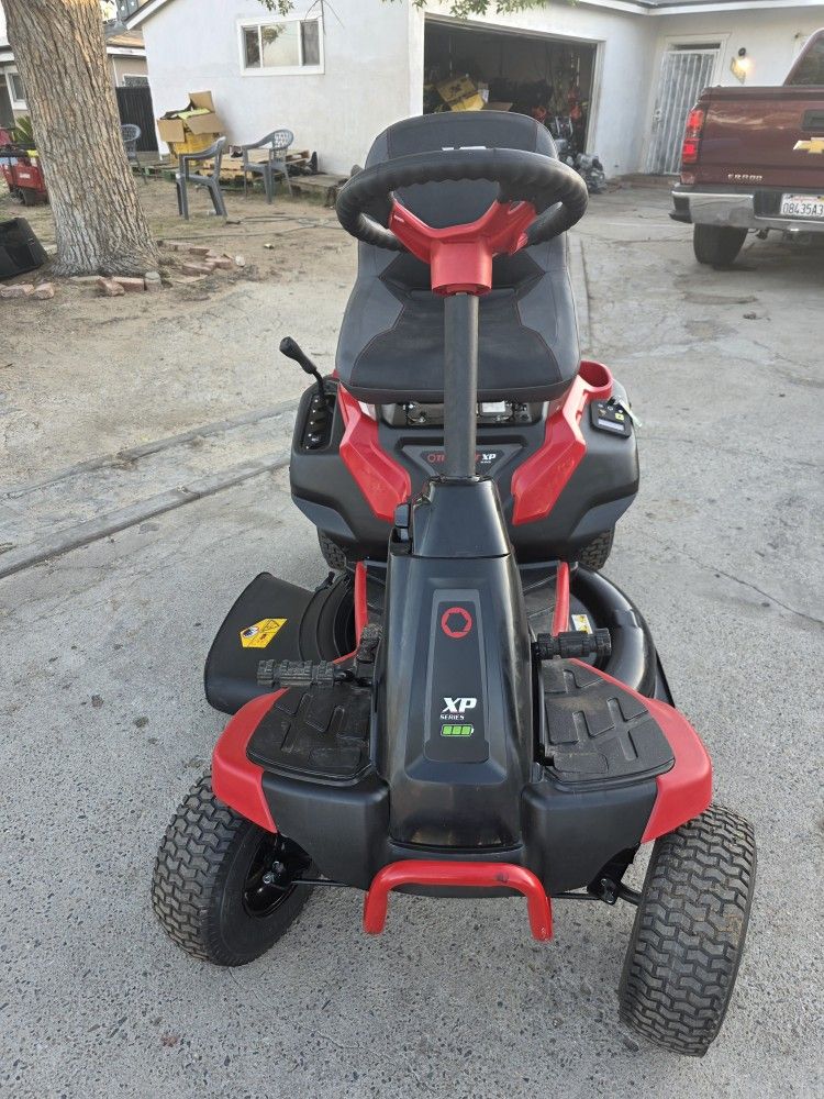 Troy-Bilt TB30E XP 30 in. 56V Cordless Riding Lawn Mower ---not charged