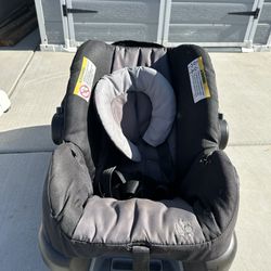 Baby Trend  Car seat 