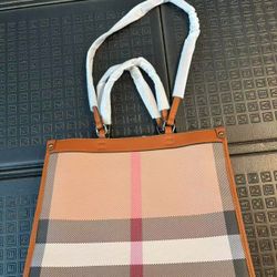 NWT Classic Checkered Tote Bag - Brand New & Perfect for Work/School!

