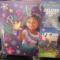 Encanto Deluxe Activity Set