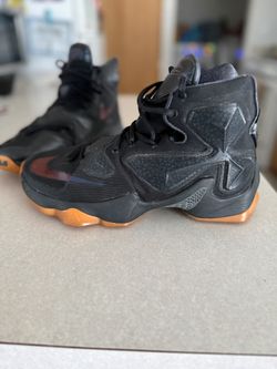Men’s LeBron Shoes 