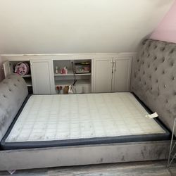 Queen Sized Bed Frame With Jewels 