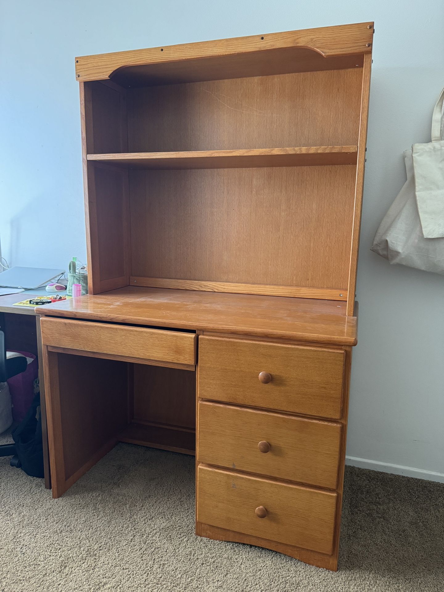 Desk With bookshelf