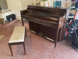 Wn Knabe & Co.  Upright Piano with bench.