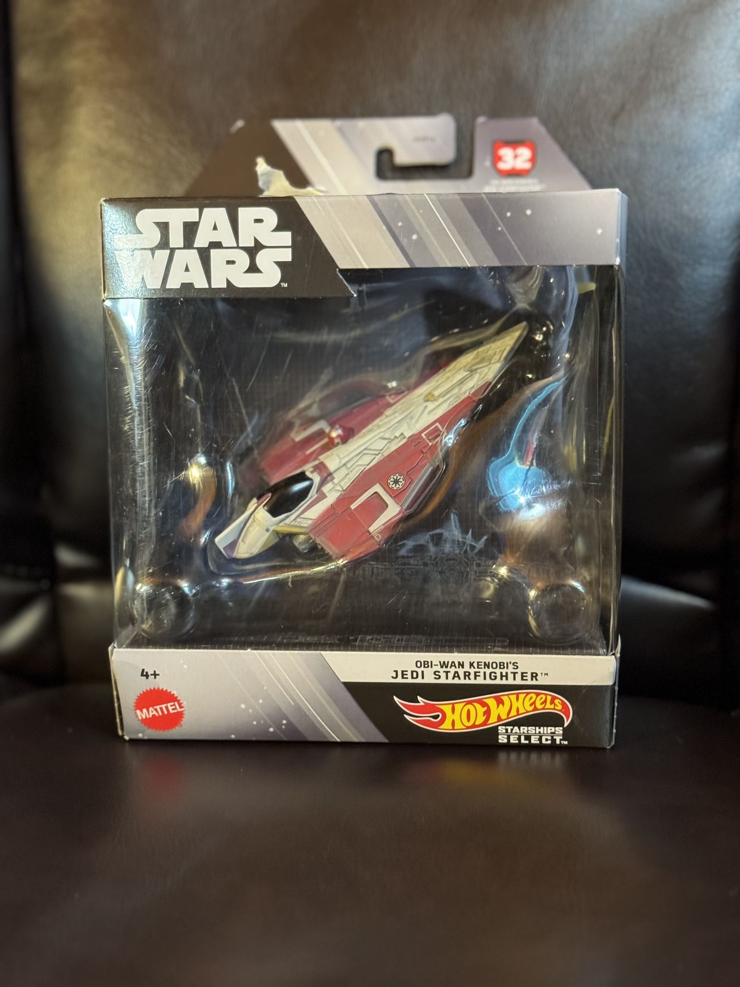HOT WHEELS STAR WARS STARSHIP SELECT #32 Obi-Wan Kenobi Jedi Starfighter NEW