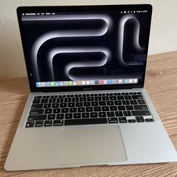 MacBook Air 13 M1 Chip 8GB Memory 93% Battery 