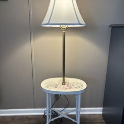 Shabby Lamp With Table
