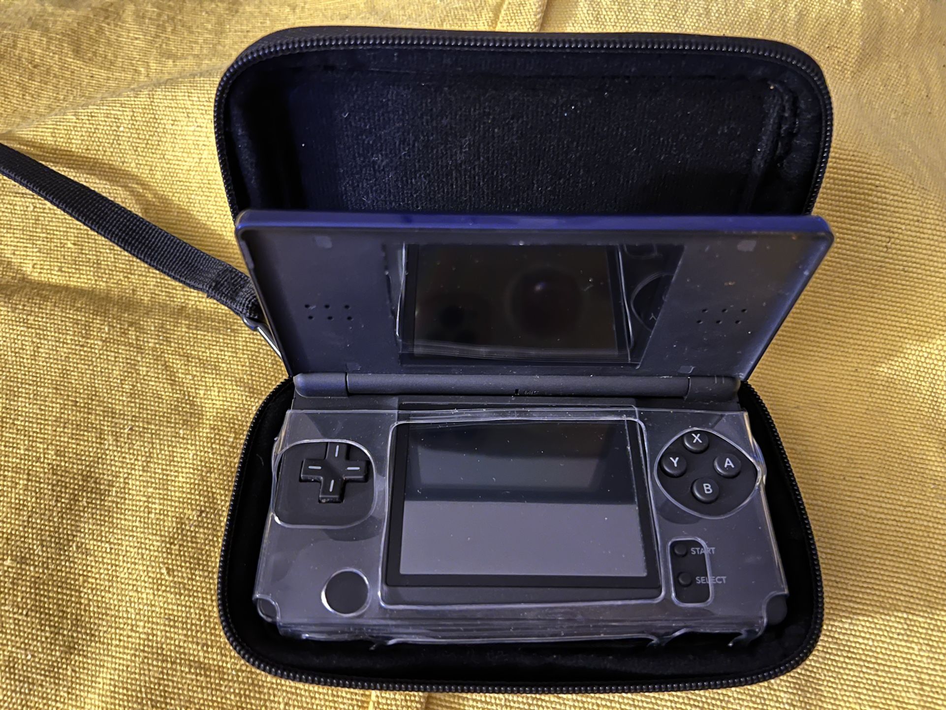 Nintendo DS Lite Cobalt & Black Handheld Game Console Charger & Case