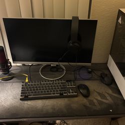 pc with (Accessories)