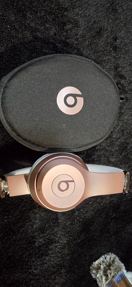 Rose Gold Beats Solo3