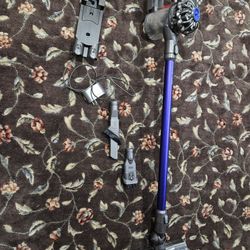Dyson Hand Vacuum-V6 Animal