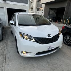 2014 Toyota Sienna