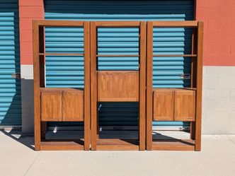 Vintage 3-Bay Oak Wall Unit / Modular Bookcase in the Manner of Lou Hodges, c.1980s