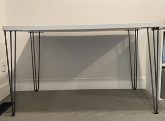 Desk 47 1/4x23 5/8