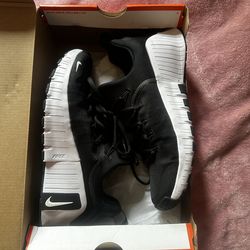 W NIKE FREE METCON 6