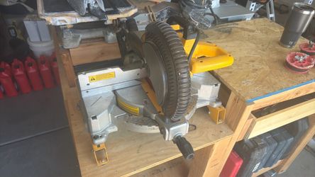 Dewalt chop saw 10 inch