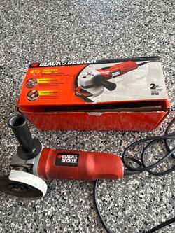 Black & Decker 4 1/2” disc Grainder