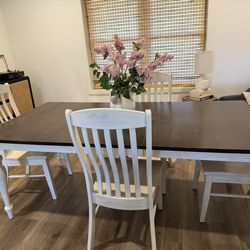 Beautiful Bassett Table and Chairs