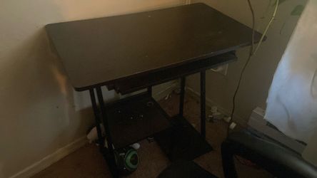 Black Computer Desk with Keyboard Tray