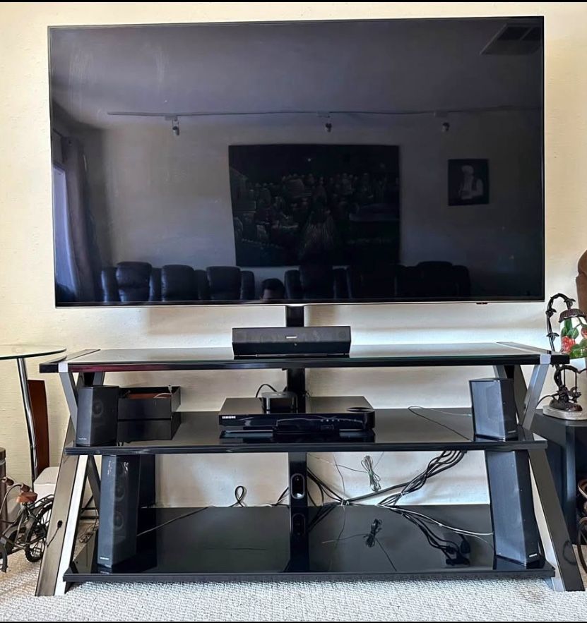 SAMSUNG 65inch 4K/3D Smart Tv Stand Samsung Home Theater !!!
