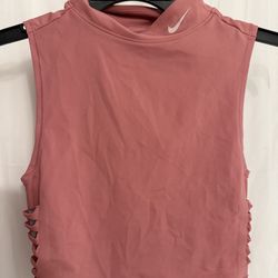 Pink Nike sports use