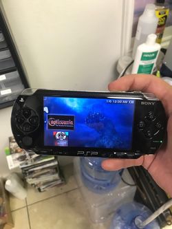 Psp 1000 loaded with 60 games