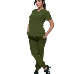 Brand New Water Resistant Scrub Sets For Women 