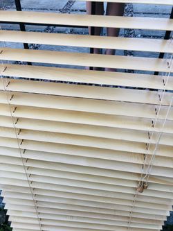 6 Pcs Used 28.5 “Wide ,65”length Oak Blinds