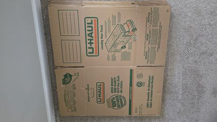 8 UHaul Medium Moving Boxes