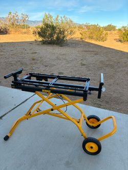 DeWalt Rolling Stand