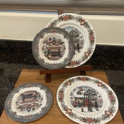Royal Stafford Christmas Plates - 4-Piece Set 