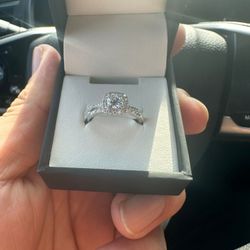 10k White Gold Engagement Ring Size 7