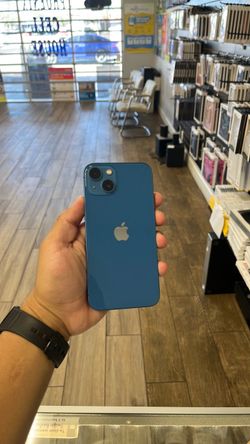 iPhone 13 128 GB UNLOCKED