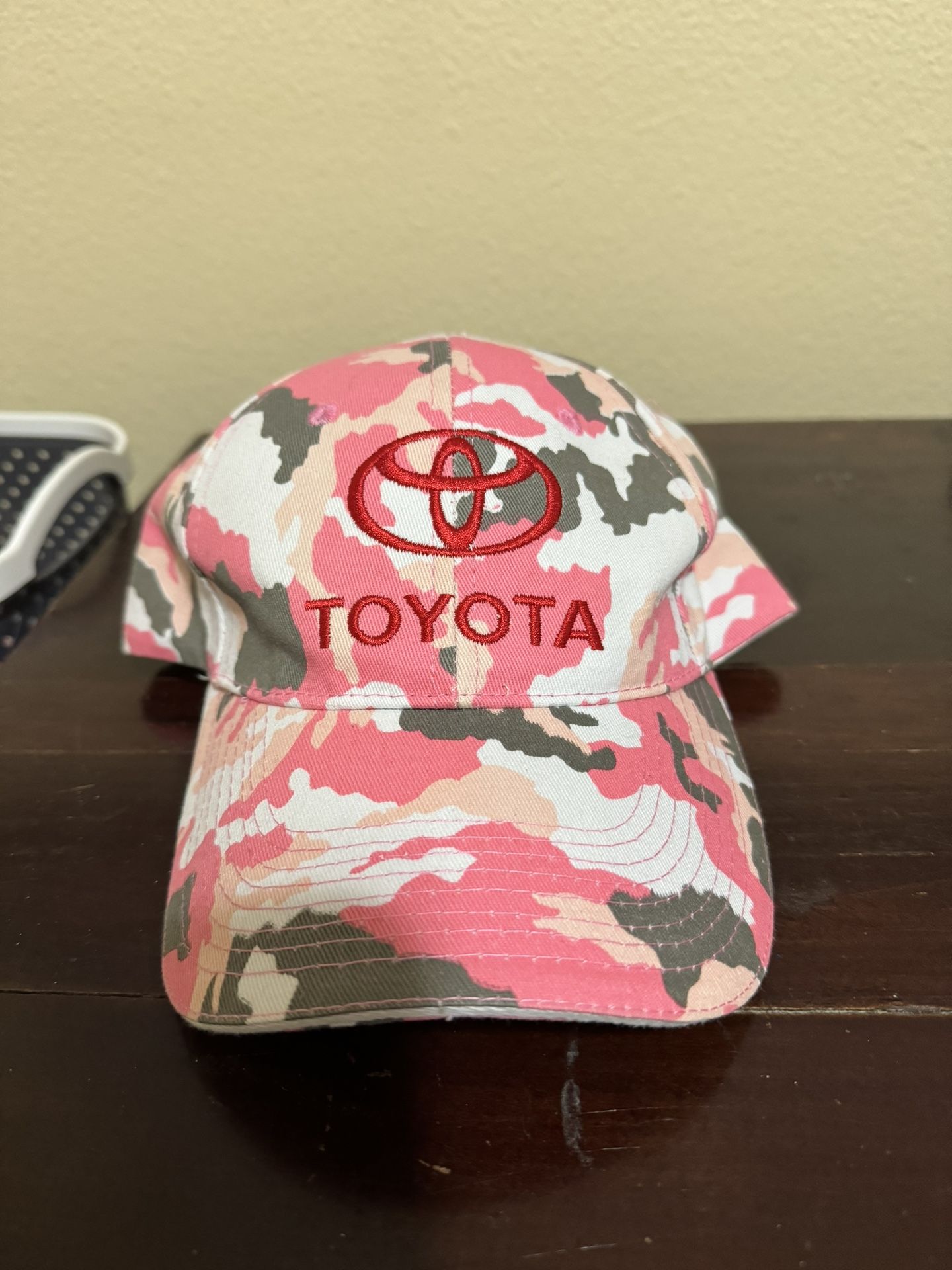 Women’s Baseball Hat Cap Toyota Pink Camo Camouflage Western Washington 