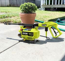 RYOBI
1800 PSI 1.2 GPM Electric Pressure Washer 🔖Firm Price