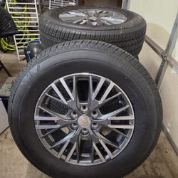 Brand New 255 65r18 Wheels & Tires