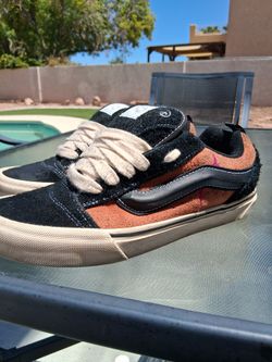 Disney x Vans knu skool size 8.5 mens