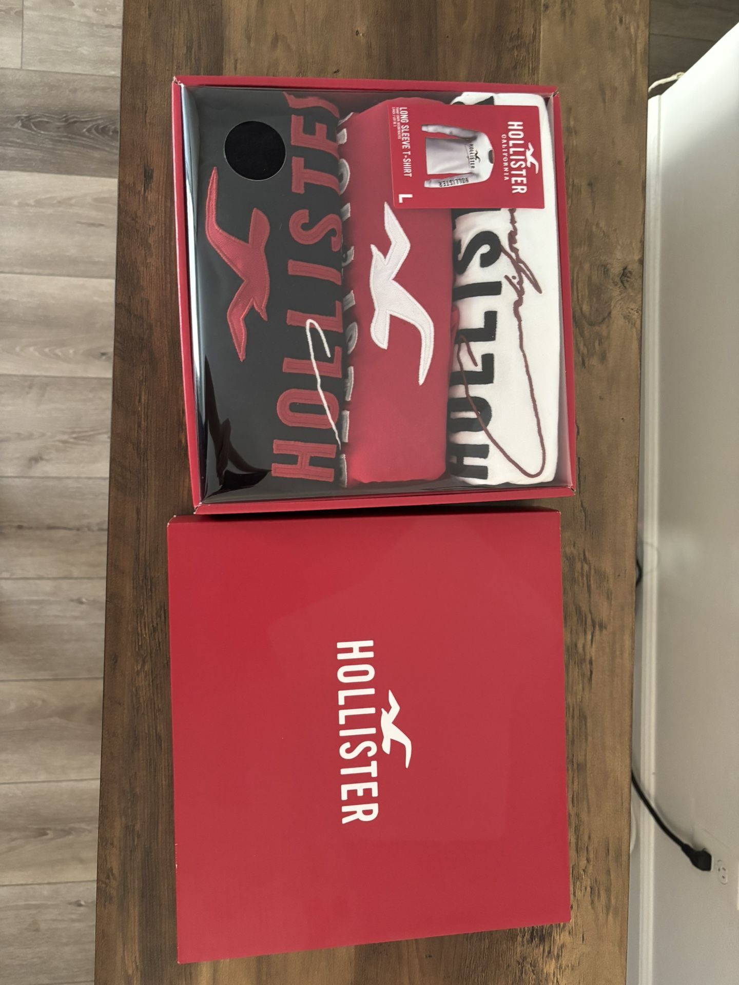 New Large Hollister Long Sleeve Shirt 3 Pack