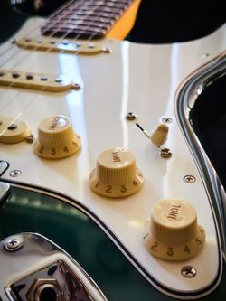 Fender Player II Stratocaster Electric Guitar British Racing Green New strat SSS rosewood neck