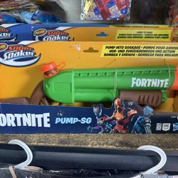 Nerf Super Soaker Fortnite Pump-SG Water Gun
