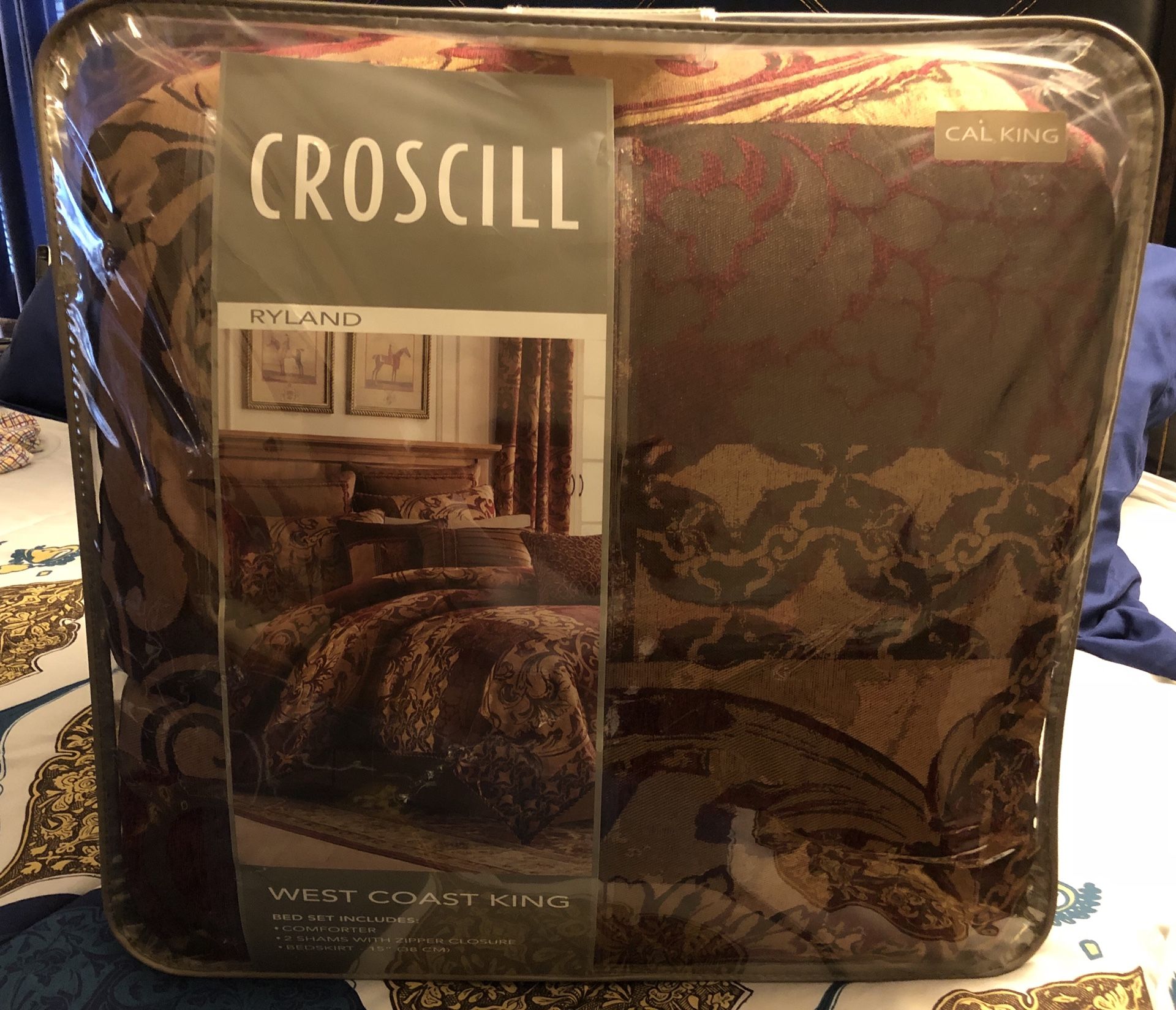 Croscill West Coast King Comforter Set (BRAND NEW!!!)