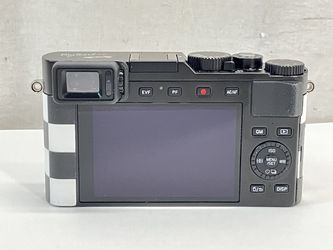 Leica Q Lux 7 3952