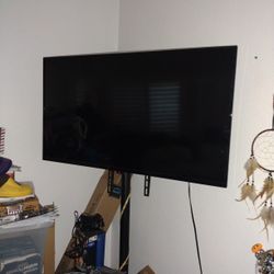 42 Inch TV With STAND 